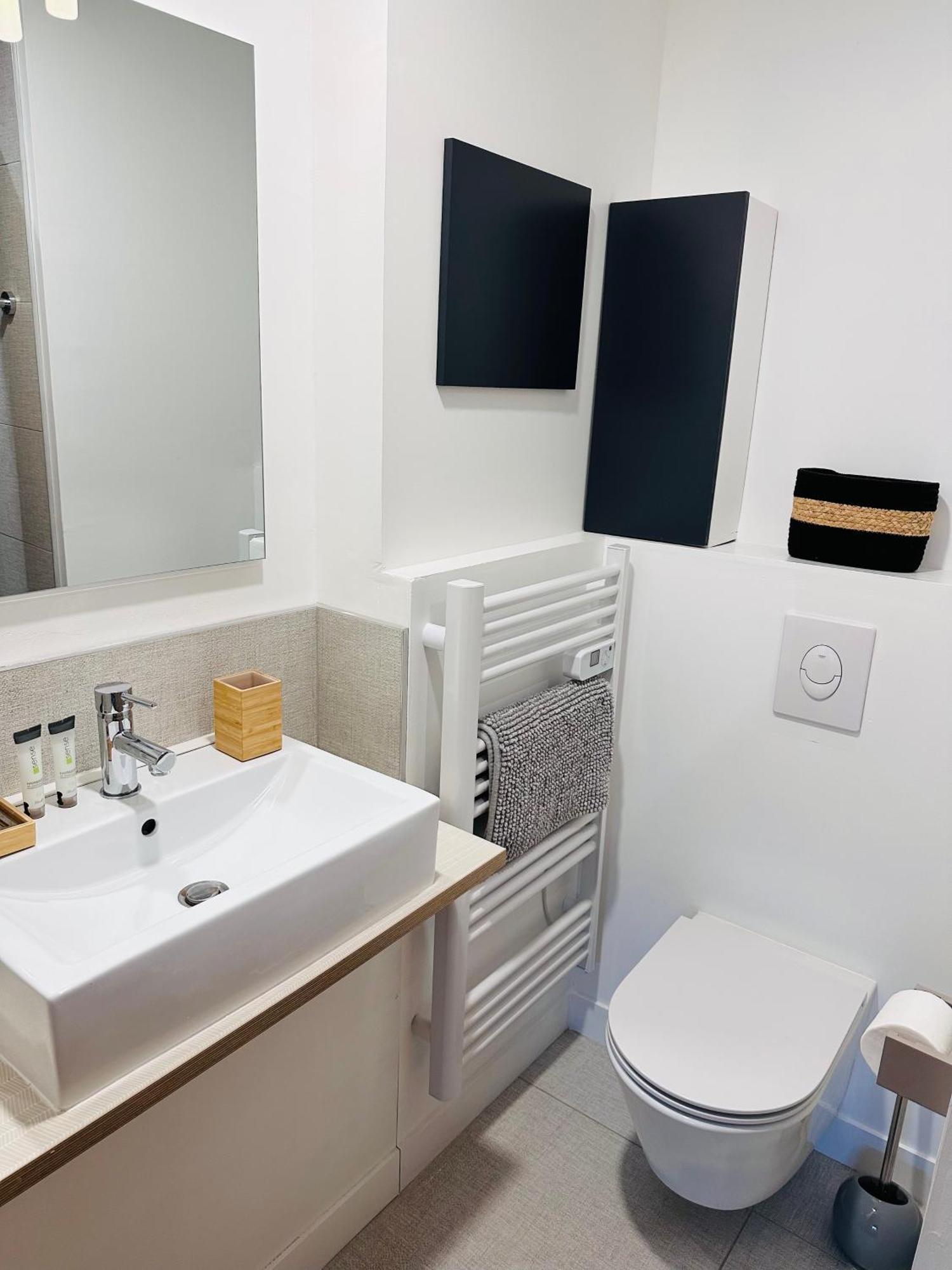 Appartements 3 Etoiles Terrasse Ou Patio Intra-Muros Aigues-Mortes Exterior foto